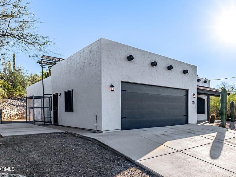 485 E QUEEN CREEK Drive photo 5