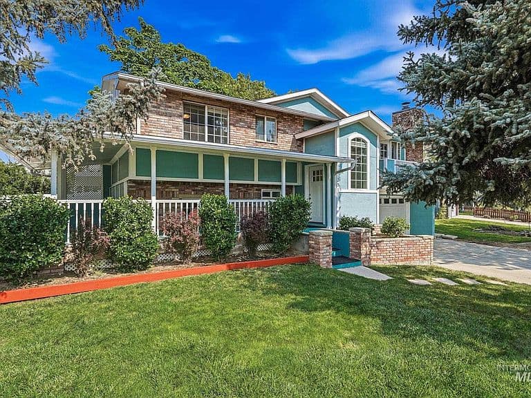 2311 N Monaco Way photo 1