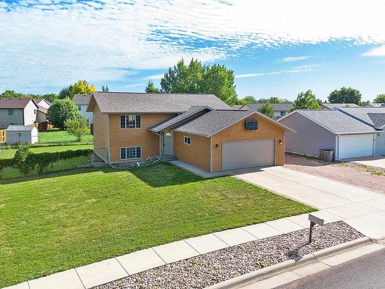 5012 Williams St photo 2