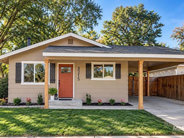 3215 W Alpine St photo 1