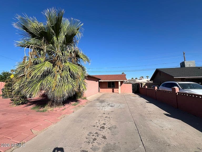 3053 N 53RD Drive photo 3