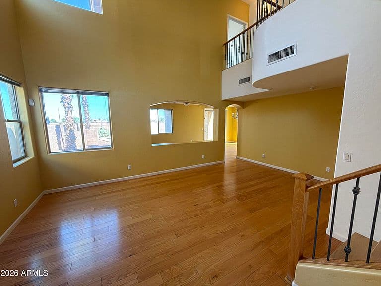 5706 W T RYAN Lane photo 3