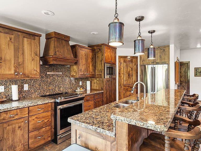 176 Johnny Miller Dr photo 3