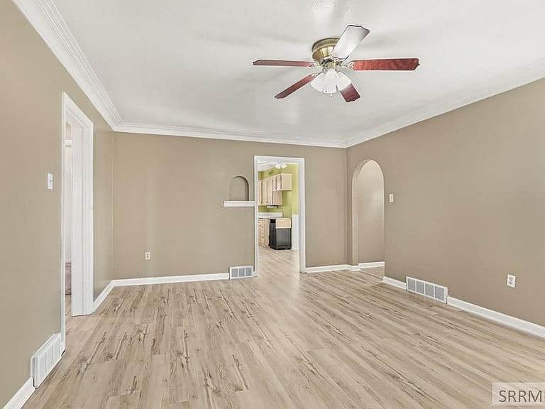 11851 E 129 N photo 5