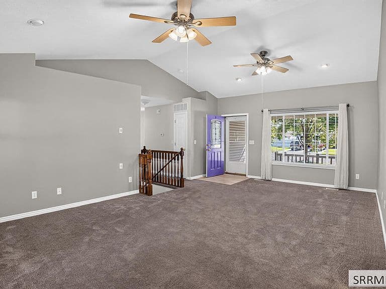 3865 Orchard Cir photo 4