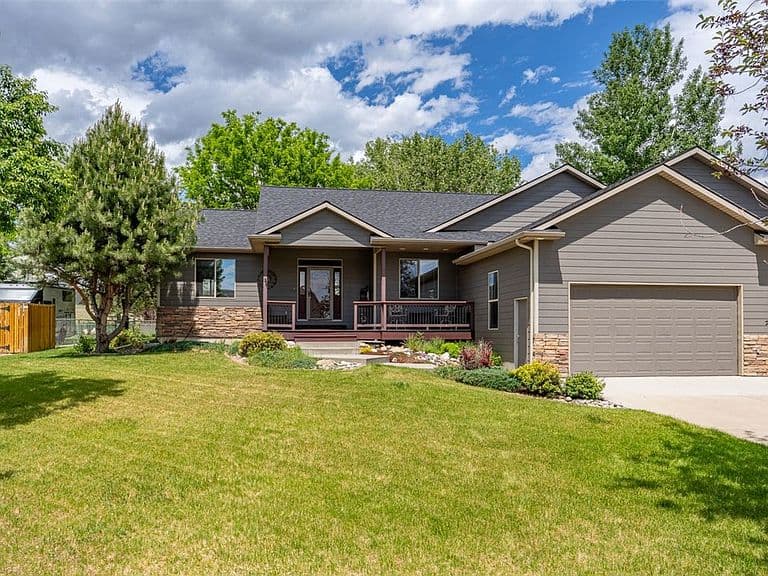 2175 Saddleback Dr photo 1