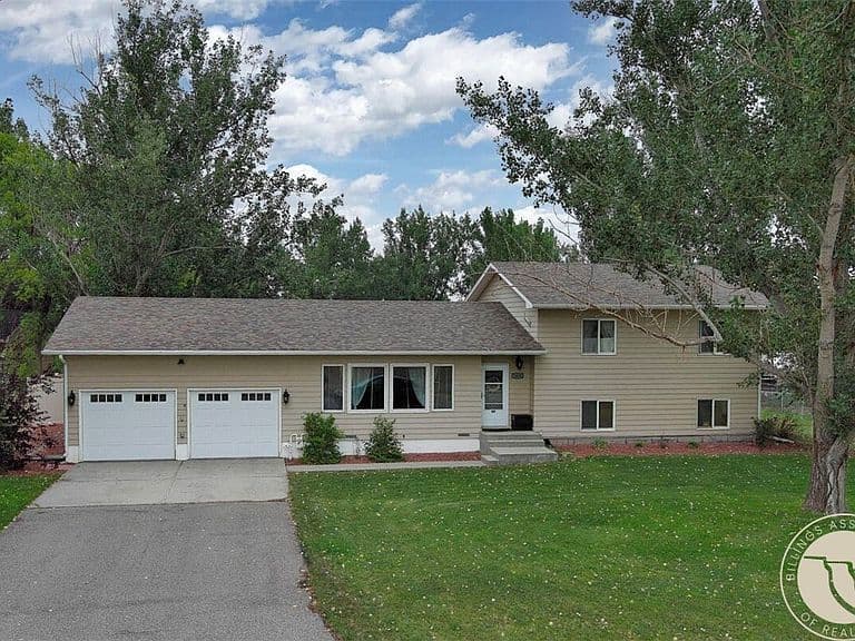 2809 Meadow Dr photo 2
