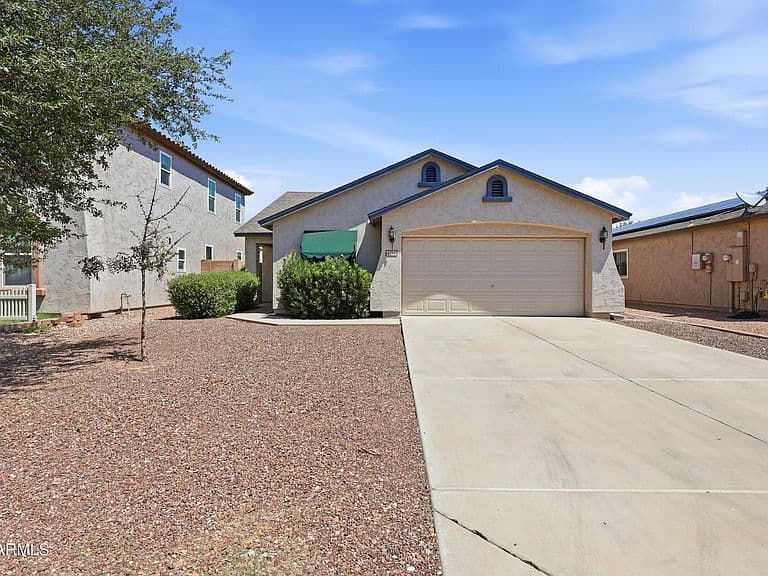 4738 E MEADOW LARK Way photo 3