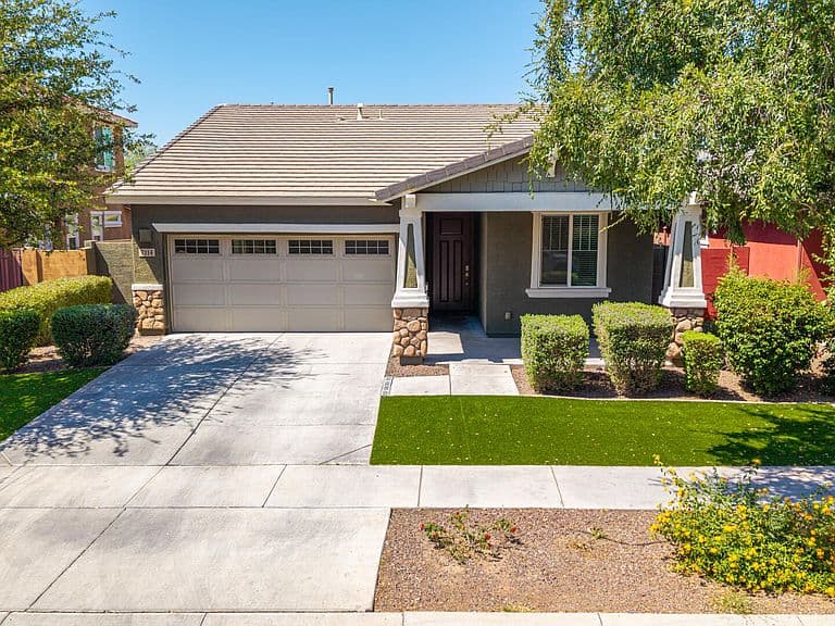 7114 E Olla Avenue photo 2