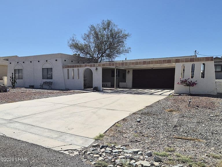 2770 Widgeon Ln photo 1