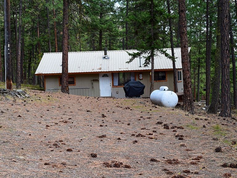 15384 Rosco Rd photo 2