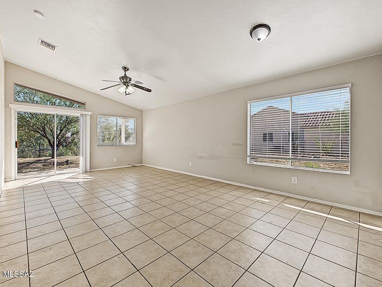 1601 Huron St photo 5