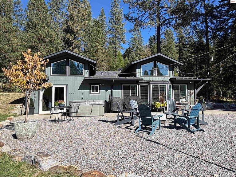 594 Upper Rocky Rd photo 2