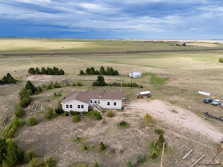 4724 Conrad Rd photo 5