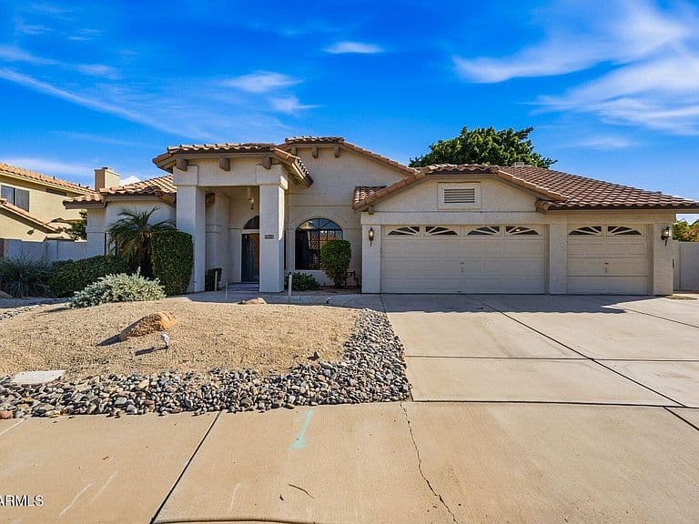 10945 W Bermuda Drive photo 1