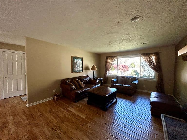 9859 Miller Creek Rd photo 4