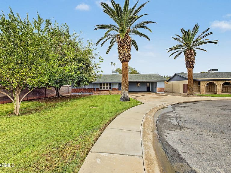 720 N KAREN Drive photo 3