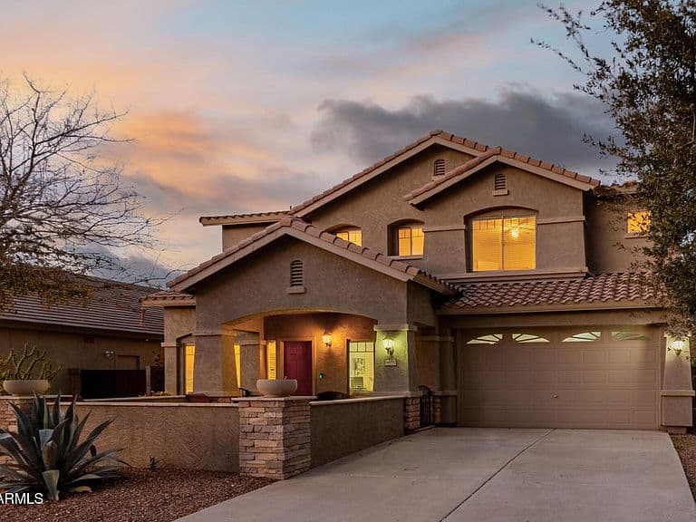 44192 W CANYON CREEK Drive photo 1
