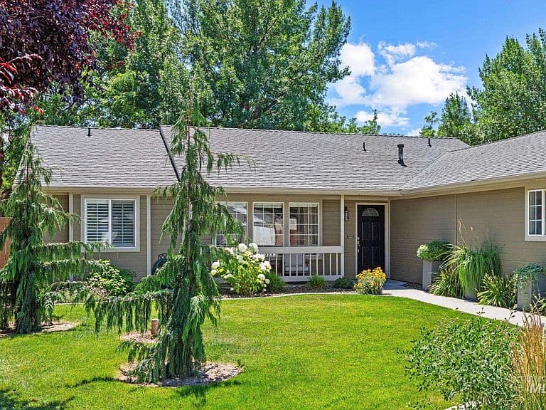 2619 E Apricot Ct photo 2