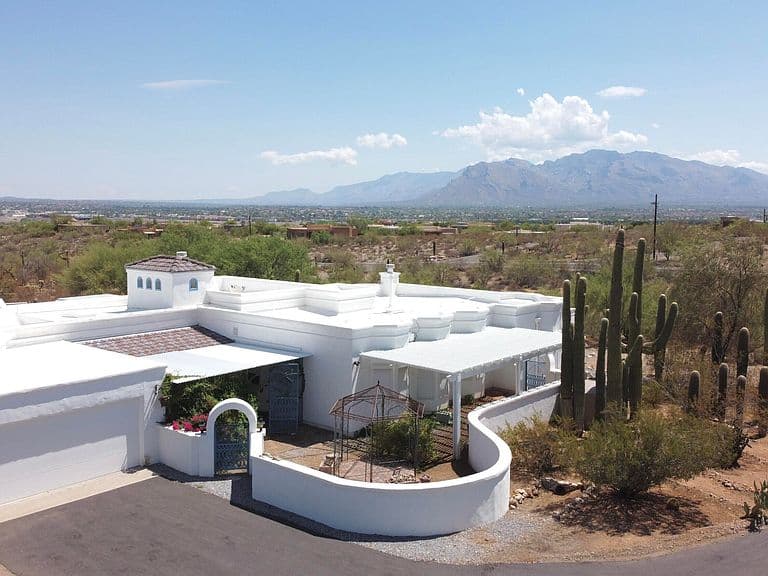 5351 N Camino De Oeste photo 1