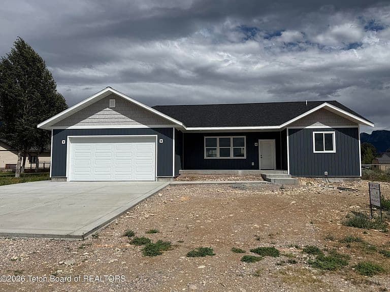 31 Brambleberry Dr photo 1