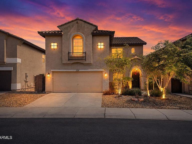 11826 W FOOTHILL Drive photo 2