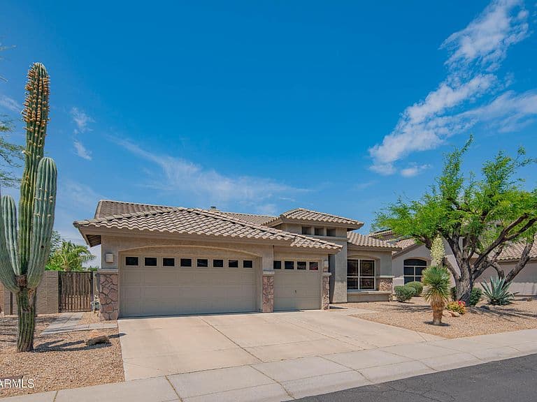 4374 E LARIAT Lane photo 5