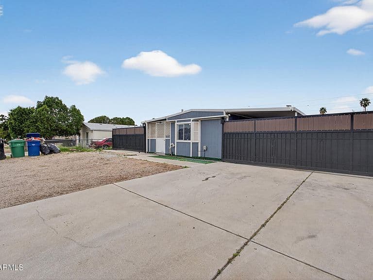 1838 S 78th St photo 4