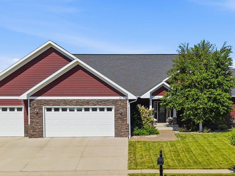2815 Water View Dr photo 1