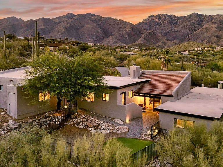 6036 E Paseo Cimarron photo 1