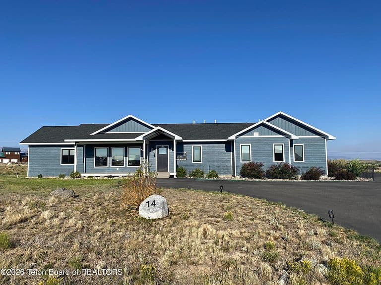14 Glacier Hills Dr photo 1