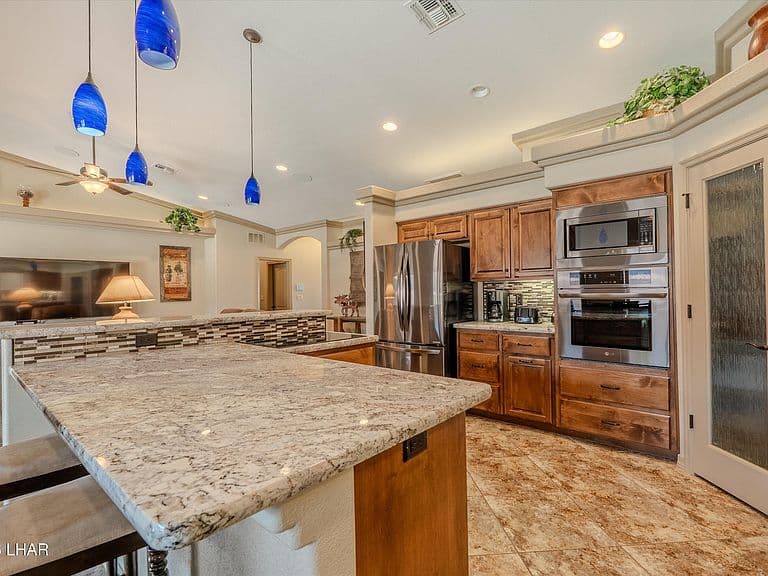 2733 Papeete Pl photo 3