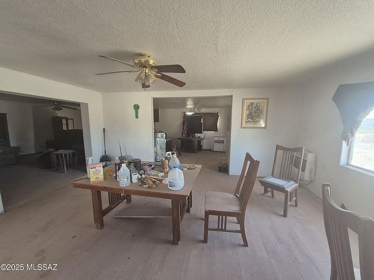 124 Cricket Way photo 4