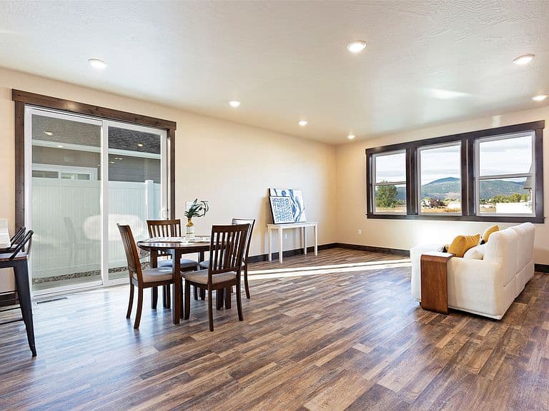 2536 Belt Buckle Way photo 5