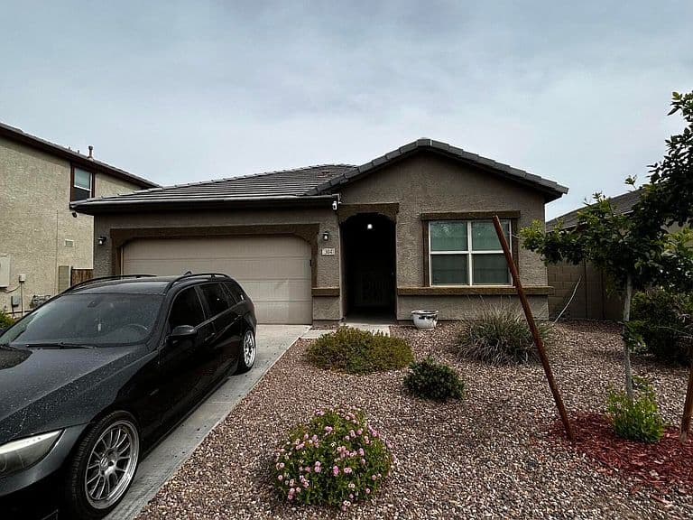 304 W WHITE SANDS Drive photo 3