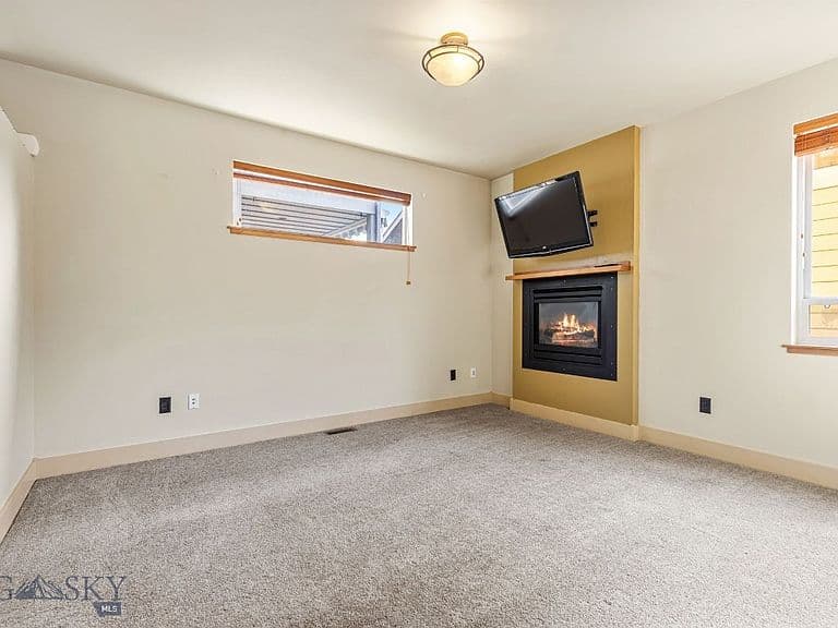 3809 Laduke St photo 4