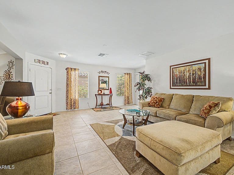 40458 W HAYDEN Drive photo 3