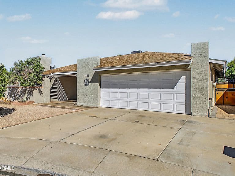 1421 W IMPALA Avenue photo 1