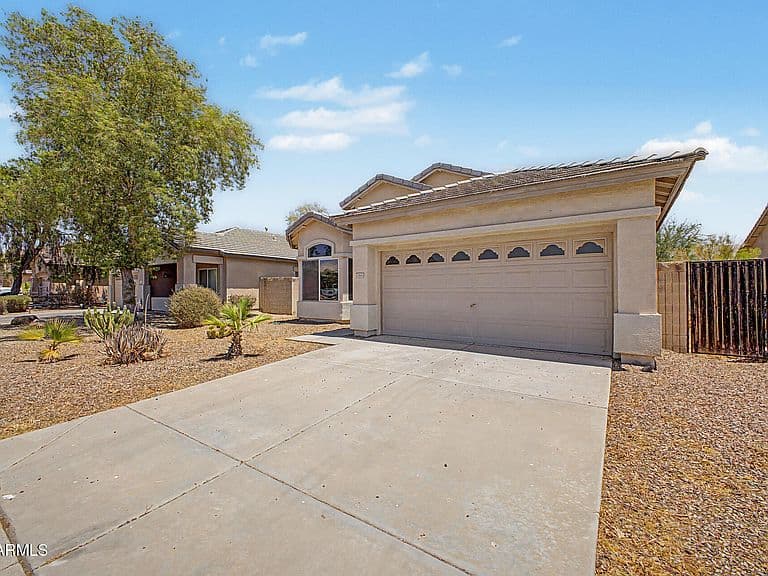 11641 W Adam Street photo 3