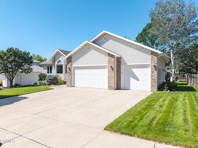 2524 Sharps Loop photo 3