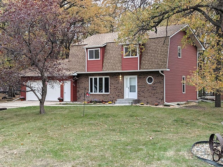 5902 3rd St N photo 3