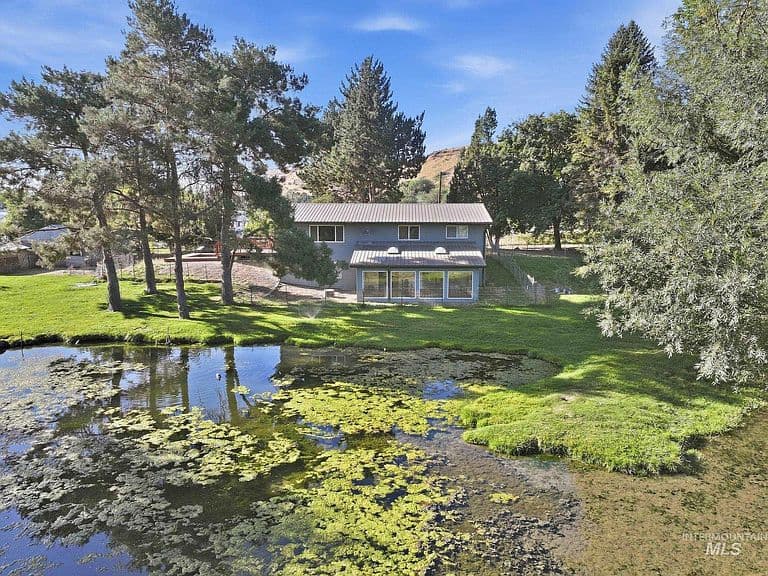 4796 River Rd photo 1