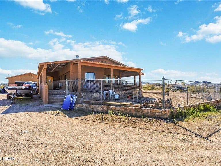 7848 N Seely Dr photo 4