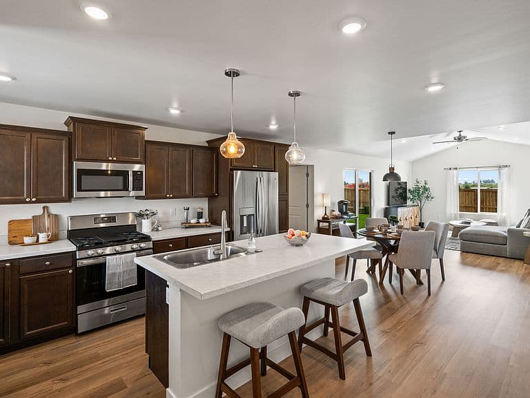 Ponderosa Plan, West Post photo 2