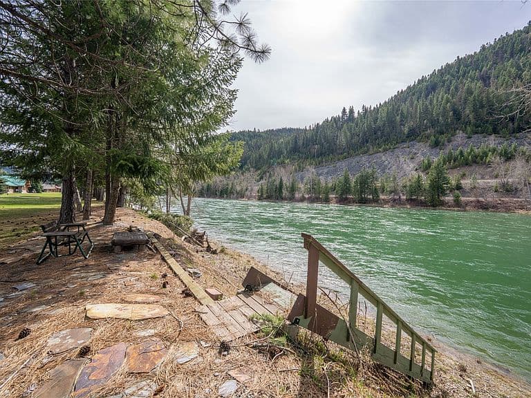 6367 Kootenai River Rd photo 4