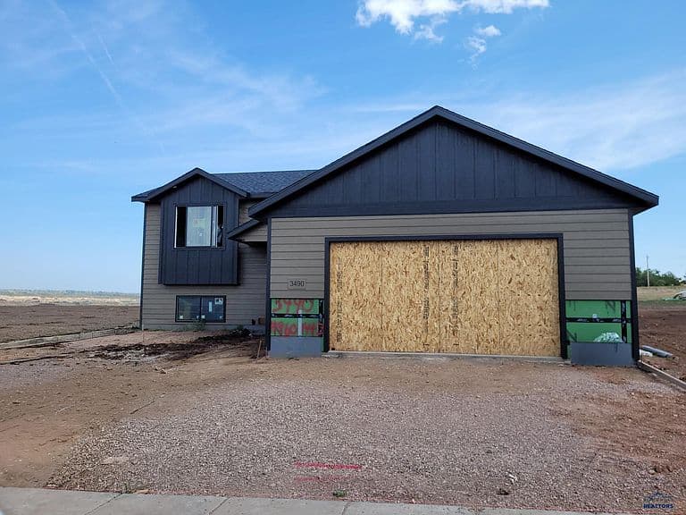 3490 Joseph St photo 1