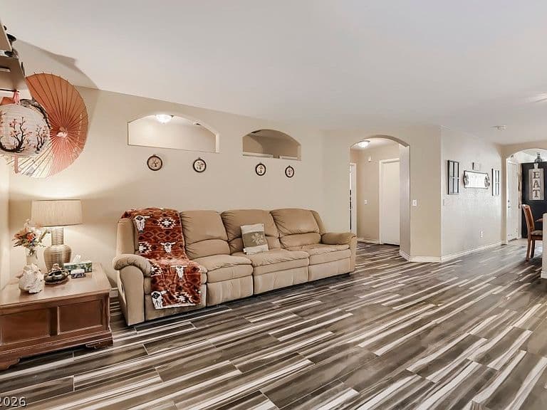 6431 Shining Sand Ave photo 4