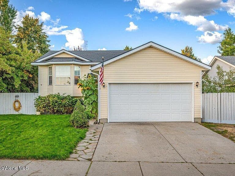 673 W Combine Way photo 2