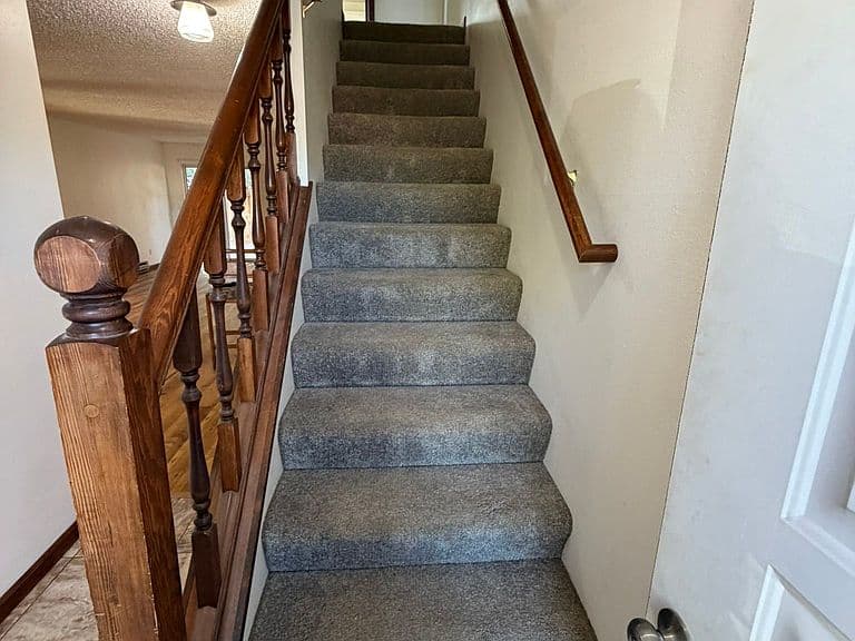 1360 Highland Ave photo 2