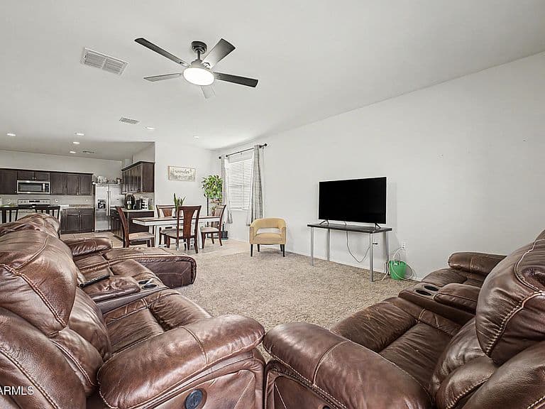 4708 W DILL Avenue photo 5